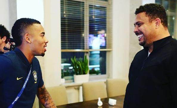 谁是巴西当代最好前锋 罗纳尔多选了客户热苏斯！